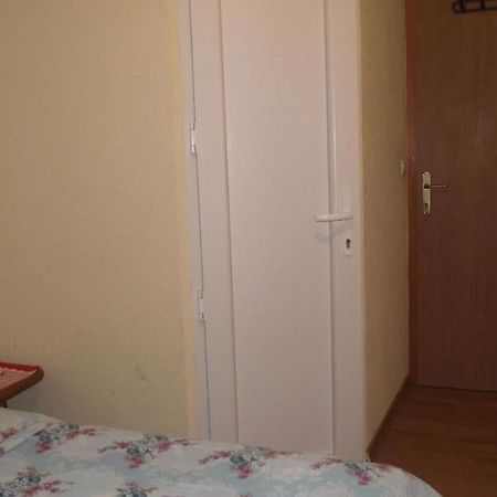 Pansion Laktasi Hostel Ngoại thất bức ảnh
