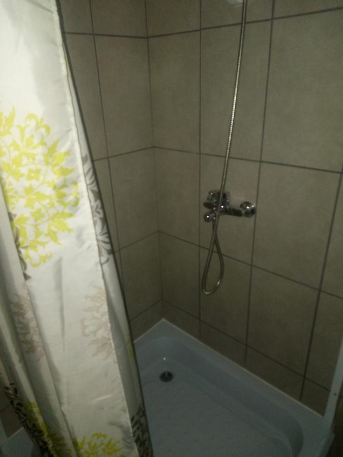 Pansion Laktasi Hostel Ngoại thất bức ảnh